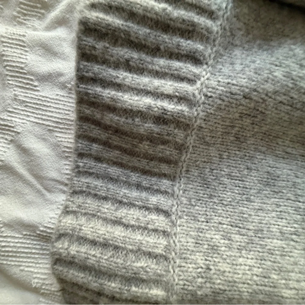 Everlane Softest Gray Chunky Women’s Sweater Size XS/S - Picture 7 of 8